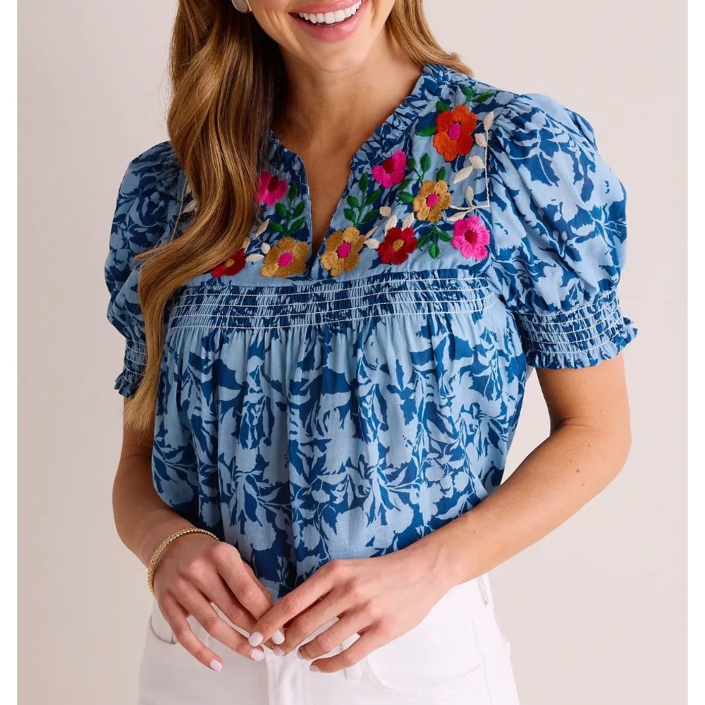 THML Embroidered V Neck Puff Sleeve Blouse Blue Floral Boho Lagenlook Size L